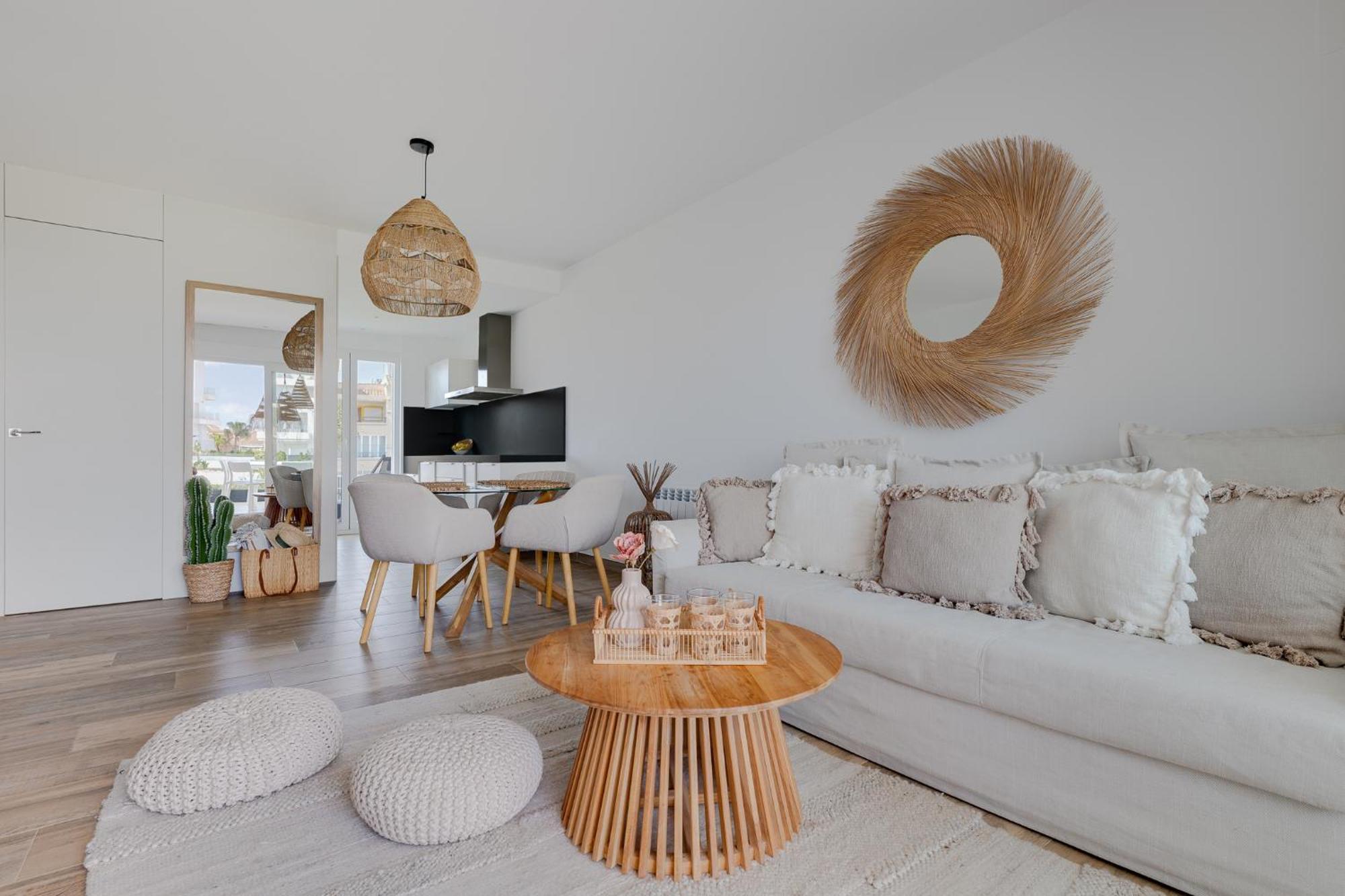 Apartment Laura Residence Bali لقنت المظهر الخارجي الصورة