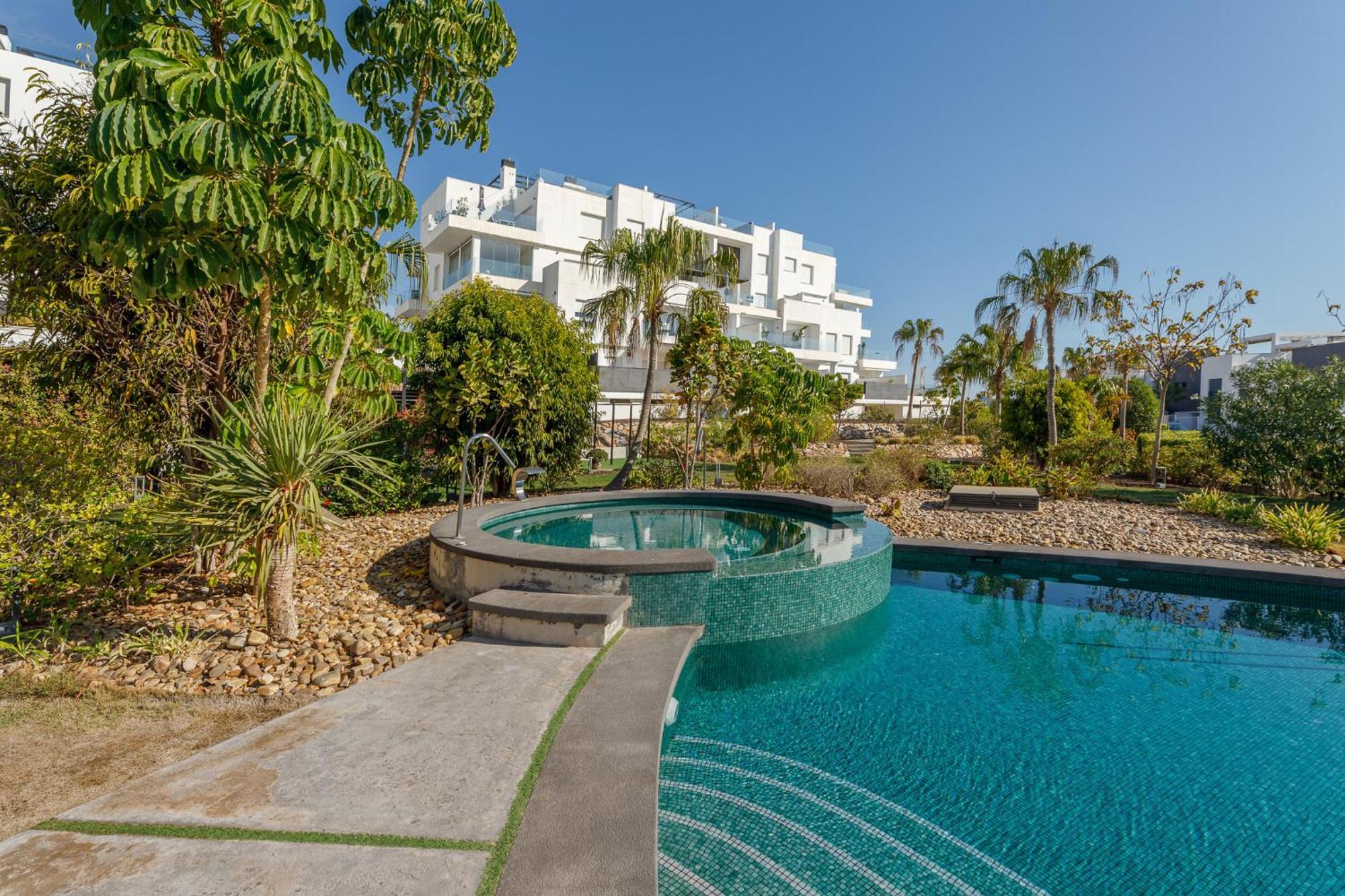 Apartment Laura Residence Bali لقنت المظهر الخارجي الصورة